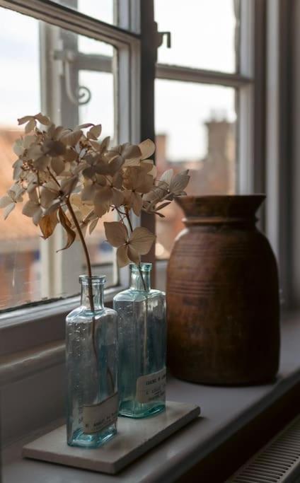Sarah'S - A Townhouse Apartment In Georgian Holt هولت المظهر الخارجي الصورة
