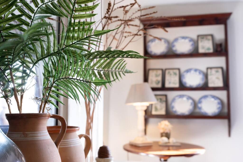 Sarah'S - A Townhouse Apartment In Georgian Holt هولت المظهر الخارجي الصورة