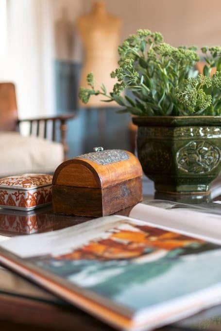 Sarah'S - A Townhouse Apartment In Georgian Holt هولت المظهر الخارجي الصورة